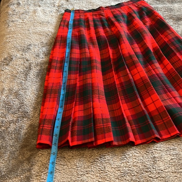 The Scotch House pure wool plaid skirt - Picture 5 of 10